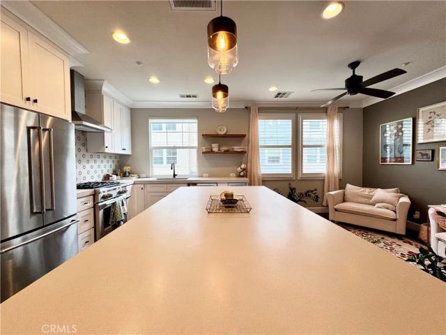 41 Clifford Lane, Ladera Ranch, CA 92694