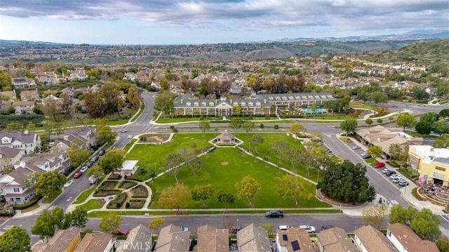 41 Clifford Lane, Ladera Ranch, CA 92694