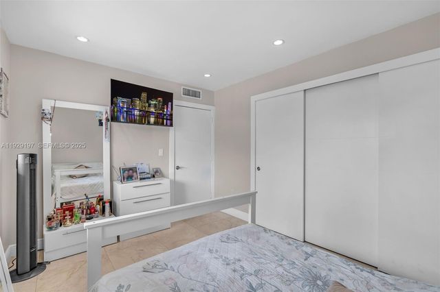 7430 Miami Lakes Dr E301, Miami Lakes, FL 33014