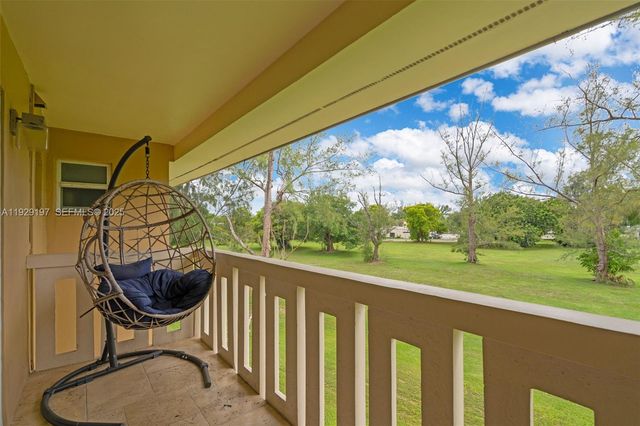 7430 Miami Lakes Dr E301, Miami Lakes, FL 33014