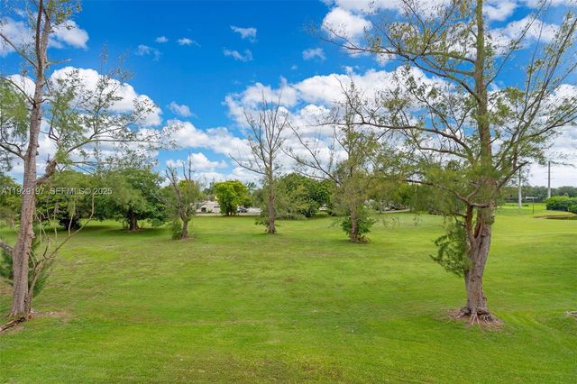 7430 Miami Lakes Dr E301, Miami Lakes, FL 33014