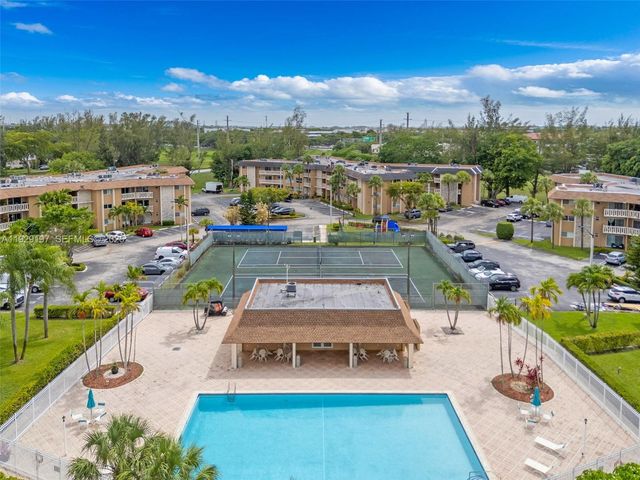 7430 Miami Lakes Dr E301, Miami Lakes, FL 33014