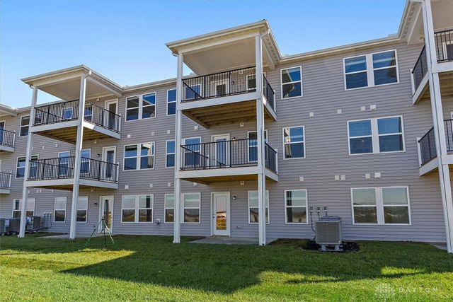 417 Bethpage Way 7-302, Lebanon, OH 45036