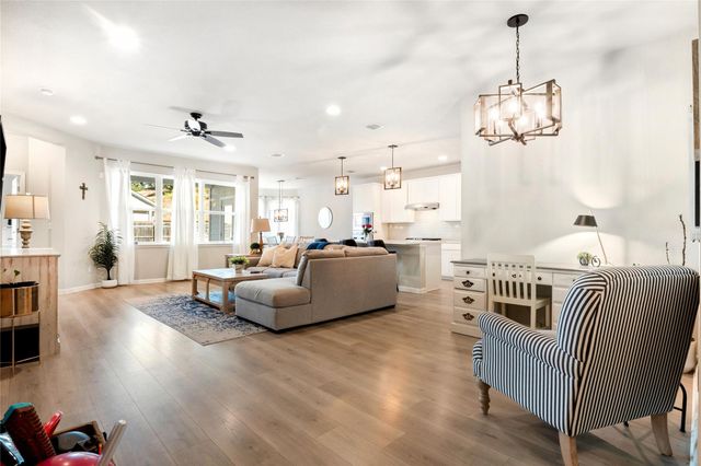 103 Wagon Spoke CV, Liberty Hill, TX 78642