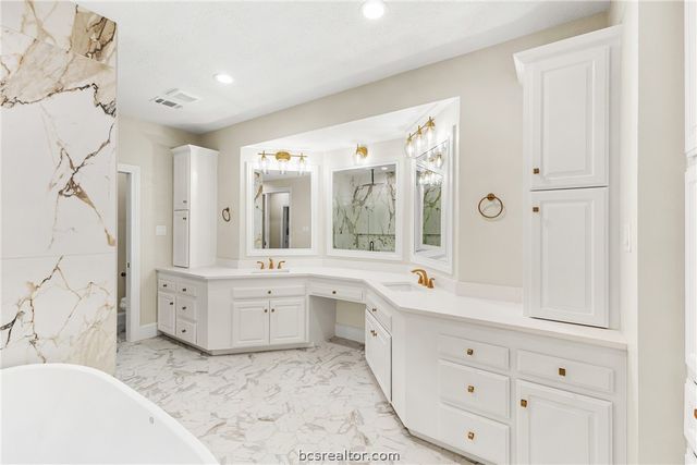 2013 Pebblestone Court, College Station, TX 77845