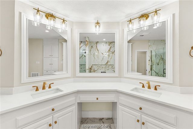 2013 Pebblestone Court, College Station, TX 77845