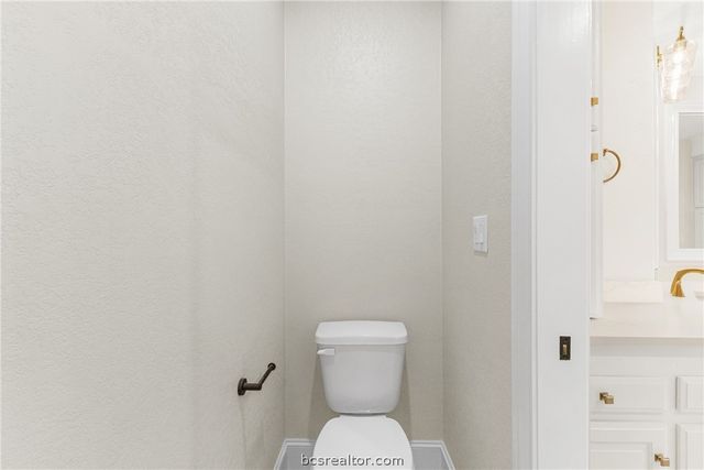 2013 Pebblestone Court, College Station, TX 77845