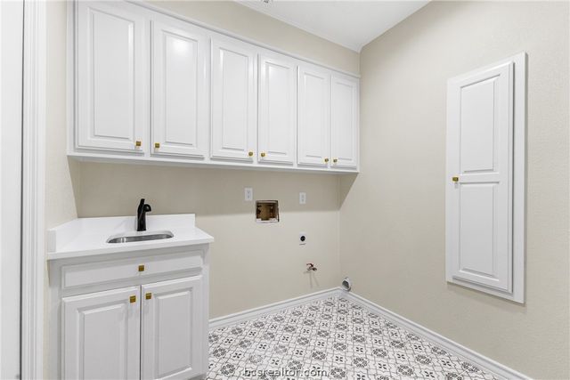 2013 Pebblestone Court, College Station, TX 77845