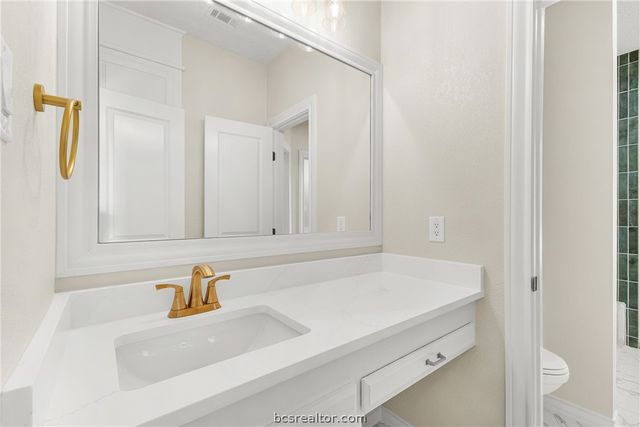 2013 Pebblestone Court, College Station, TX 77845