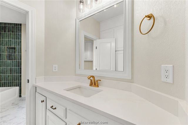 2013 Pebblestone Court, College Station, TX 77845