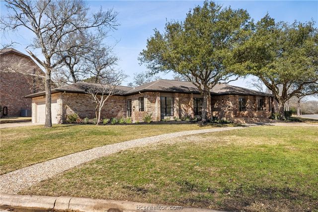 2013 Pebblestone Court, College Station, TX 77845