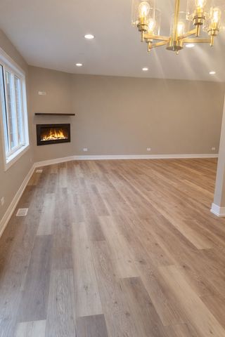 9039 111 Street, Palos Hills, IL 60465