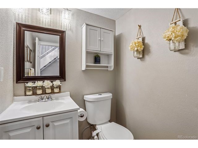 17698 E Loyola Dr D, Aurora, CO 80013
