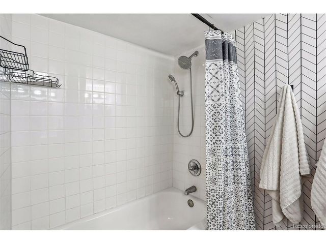 17698 E Loyola Dr D, Aurora, CO 80013