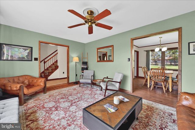 608 WALNUT DR, Parkesburg, PA 19365