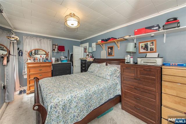 81 6th Avenue, Clifton, NJ 07011