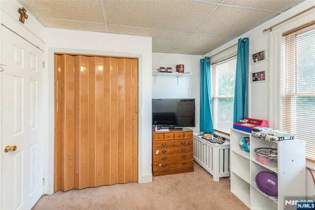 81 6th Avenue, Clifton, NJ 07011