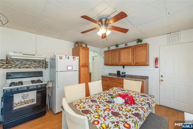 81 6th Avenue, Clifton, NJ 07011