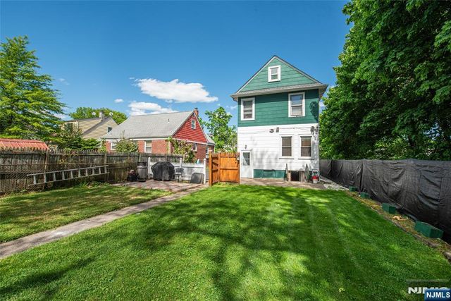 81 6th Avenue, Clifton, NJ 07011