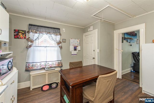 81 6th Avenue, Clifton, NJ 07011