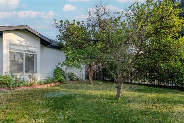 2916 Halldale, Los Angeles, CA 90018