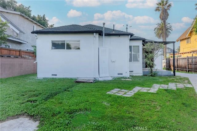 2916 Halldale, Los Angeles, CA 90018