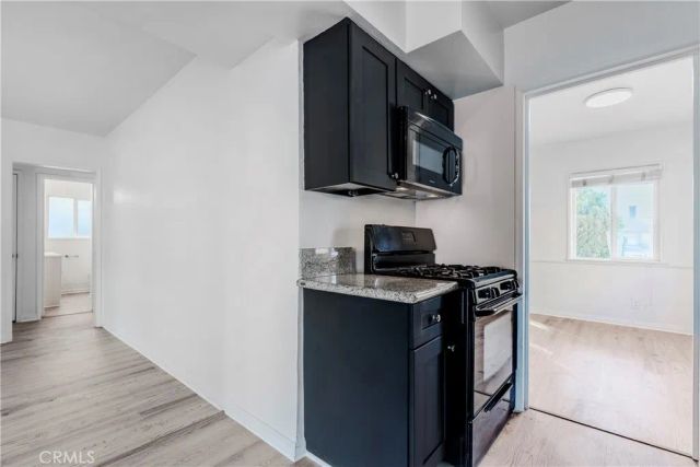 2916 Halldale, Los Angeles, CA 90018