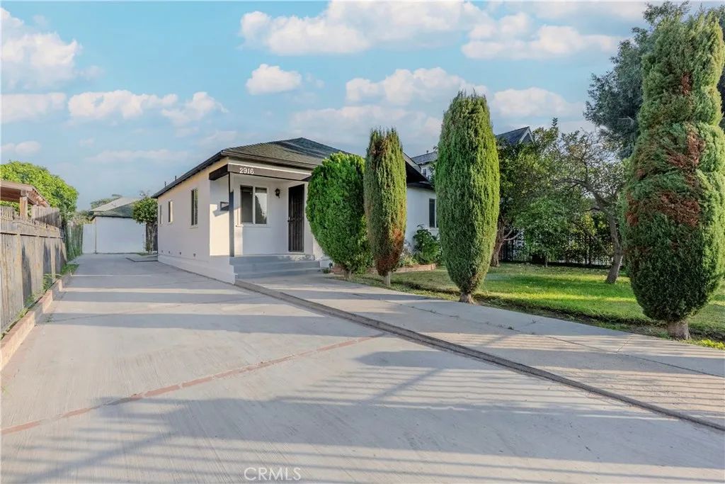 2916 Halldale, Los Angeles, CA 90018