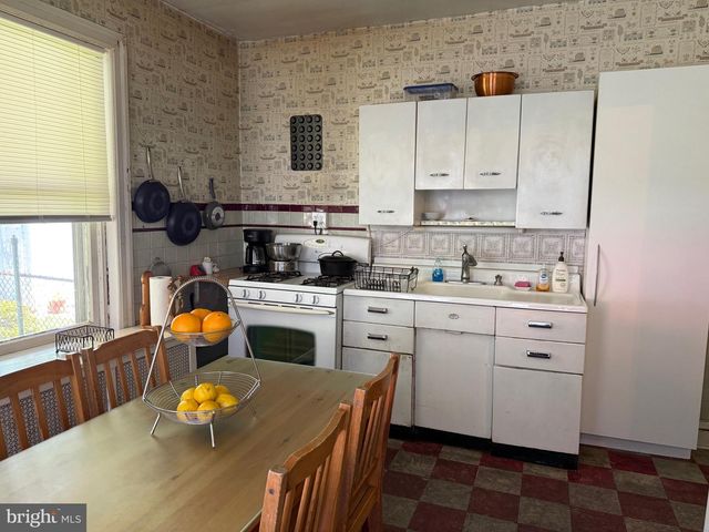7038 SHELBOURNE ST, Philadelphia, PA 19111