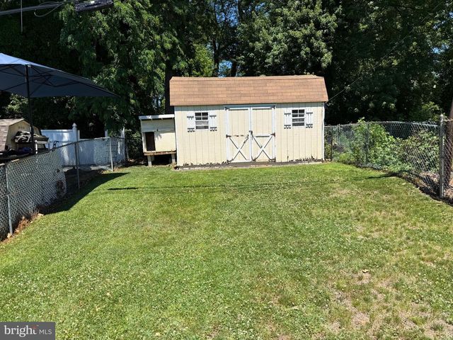 7038 SHELBOURNE ST, Philadelphia, PA 19111