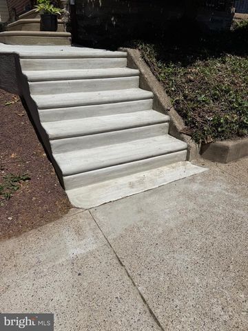 7038 SHELBOURNE ST, Philadelphia, PA 19111