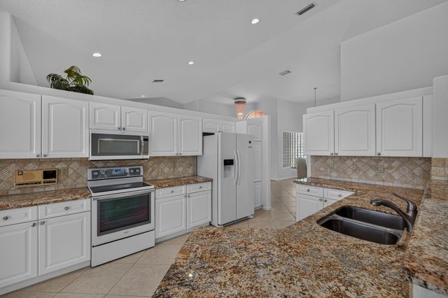 1501 NW 180th Way, Pembroke Pines, FL 33029