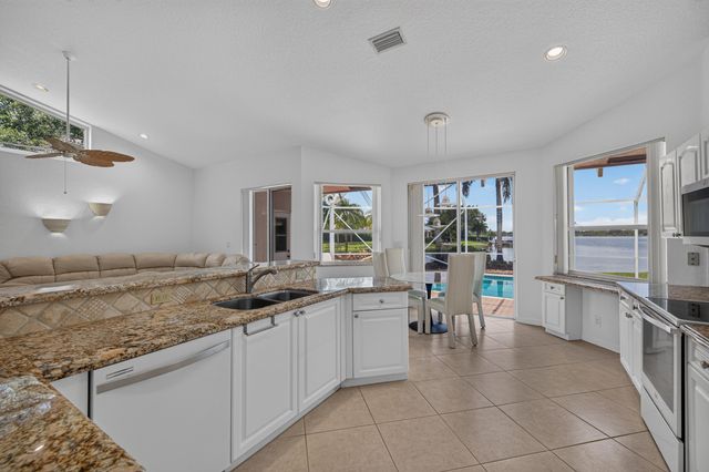 1501 NW 180th Way, Pembroke Pines, FL 33029