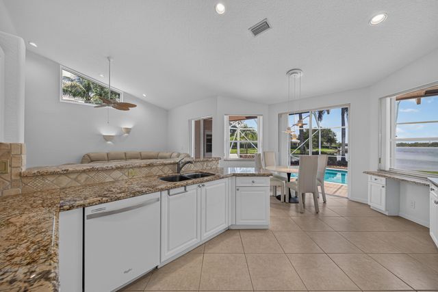 1501 NW 180th Way, Pembroke Pines, FL 33029