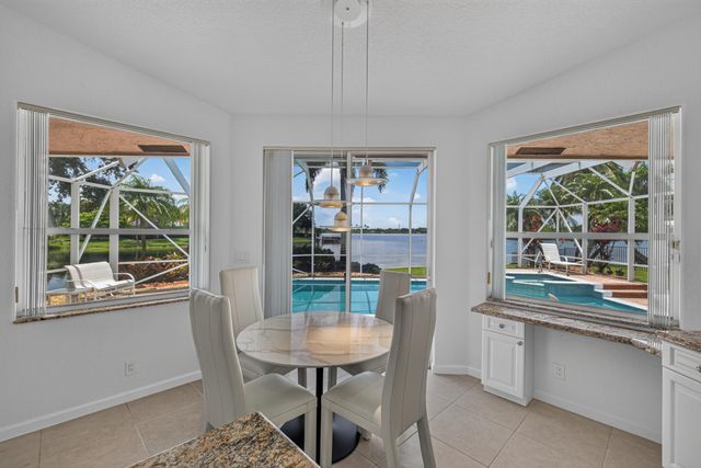 1501 NW 180th Way, Pembroke Pines, FL 33029
