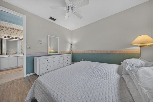 1501 NW 180th Way, Pembroke Pines, FL 33029
