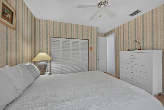 1501 NW 180th Way, Pembroke Pines, FL 33029