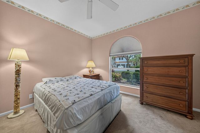 1501 NW 180th Way, Pembroke Pines, FL 33029
