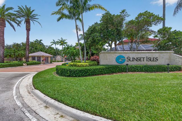 1501 NW 180th Way, Pembroke Pines, FL 33029