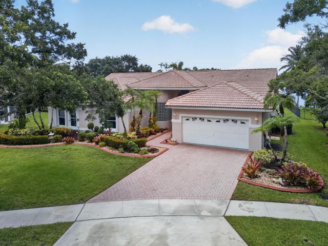 1501 NW 180th Way, Pembroke Pines, FL 33029
