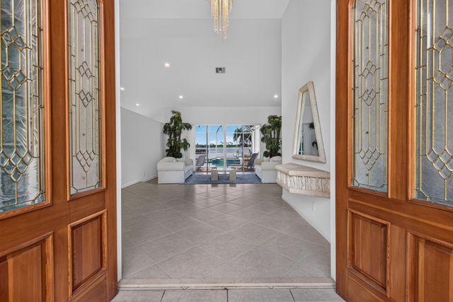 1501 NW 180th Way, Pembroke Pines, FL 33029