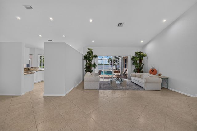1501 NW 180th Way, Pembroke Pines, FL 33029