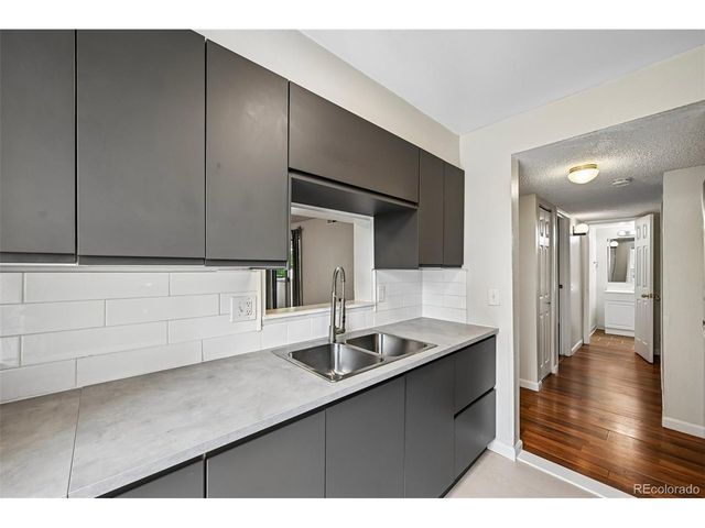 15202 E Hampden Cir F5, Aurora, CO 80014