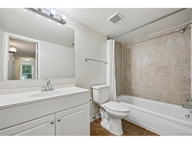 15202 E Hampden Cir F5, Aurora, CO 80014