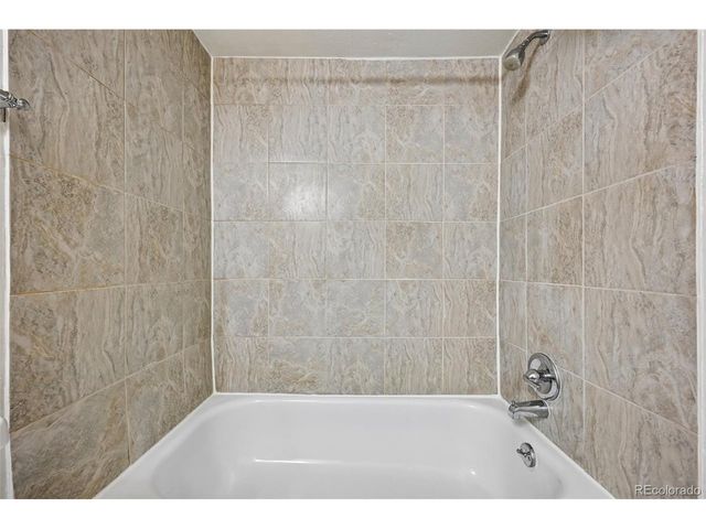 15202 E Hampden Cir F5, Aurora, CO 80014