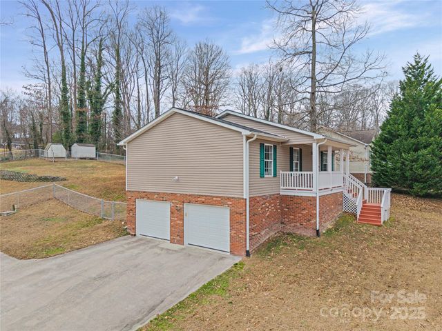 193 Laura Street, Winston Salem, NC 27107