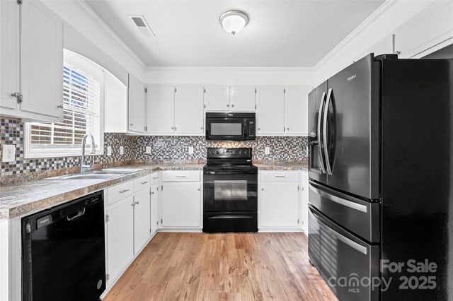 193 Laura Street, Winston Salem, NC 27107