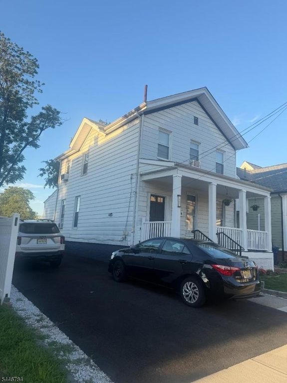 142 Clay St, Hackensack City, NJ 07601 — photo 3
