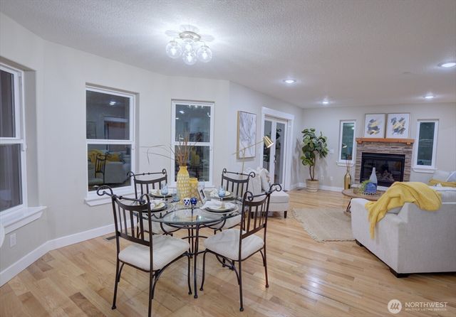 770 Columbia Street, Cathlamet, WA 98612