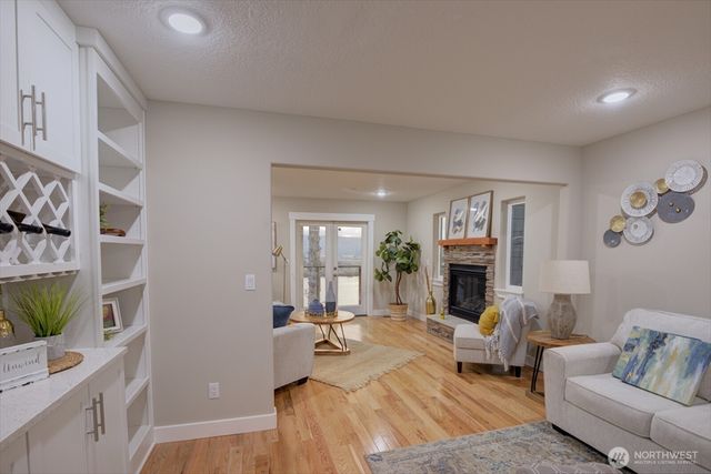 770 Columbia Street, Cathlamet, WA 98612